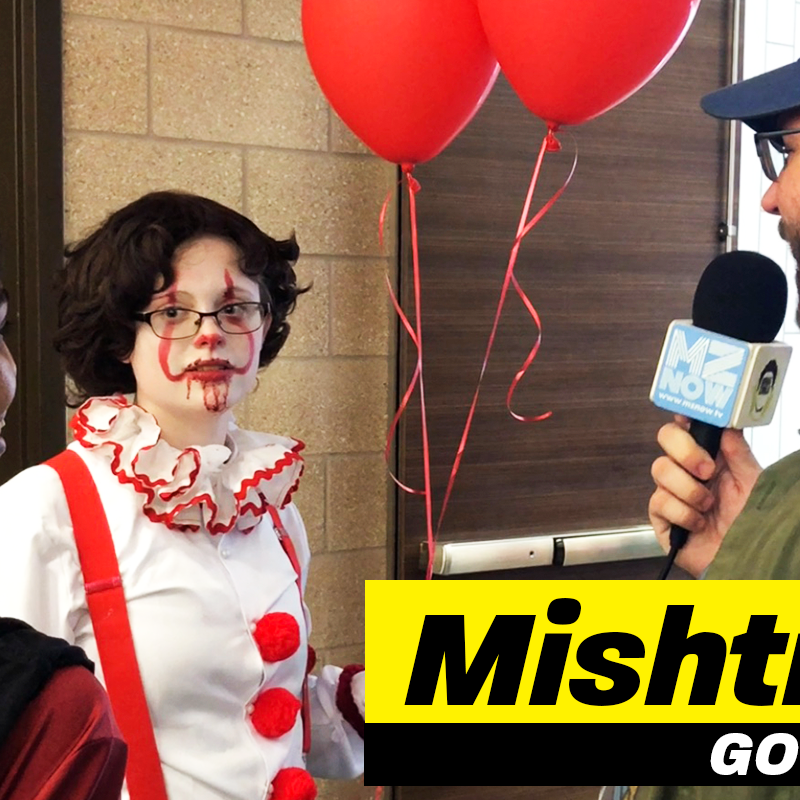 Mishti & Del Go to Fan Days